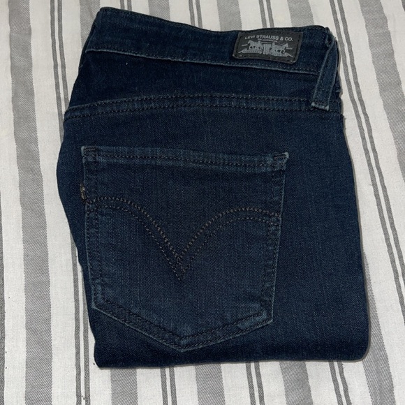 Levi’s 535 legging denim jeans